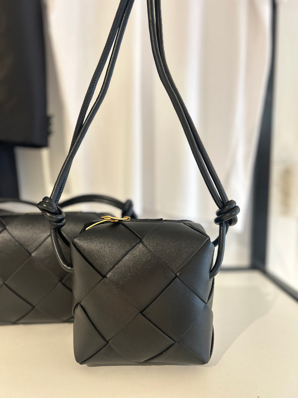 ÉSS Ella Mini Leather Woven Bag- Black