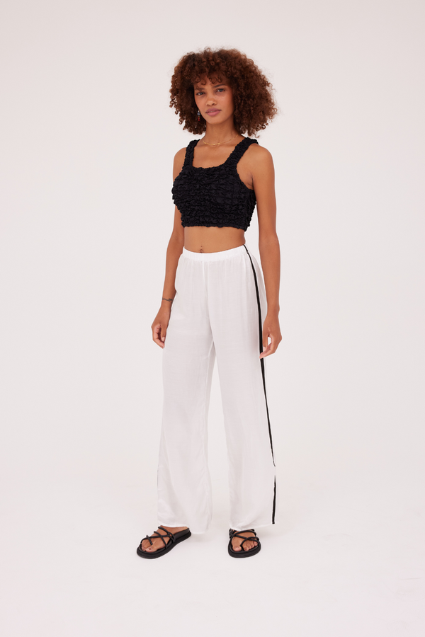 ÉSS The Mia Elastic Crop - Black