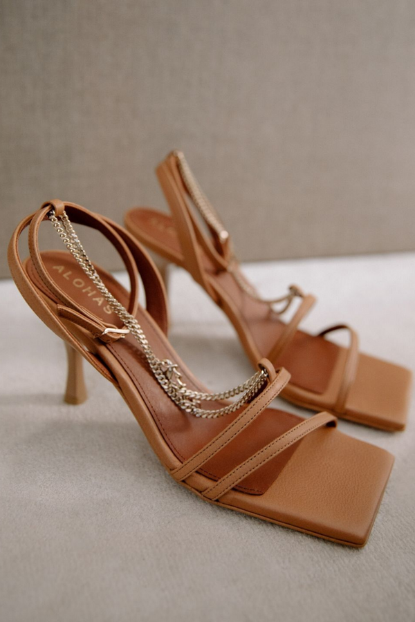 Alohas Straps Chain Heel - Camel